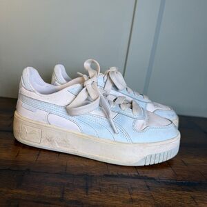 Puma White and blue Sneakers youth‎ size 4